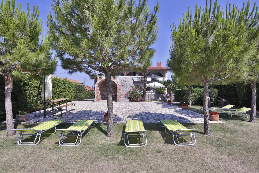 Casa Oasa -Accommodation , Pizzeria & Bar Marezige Kültér fotó