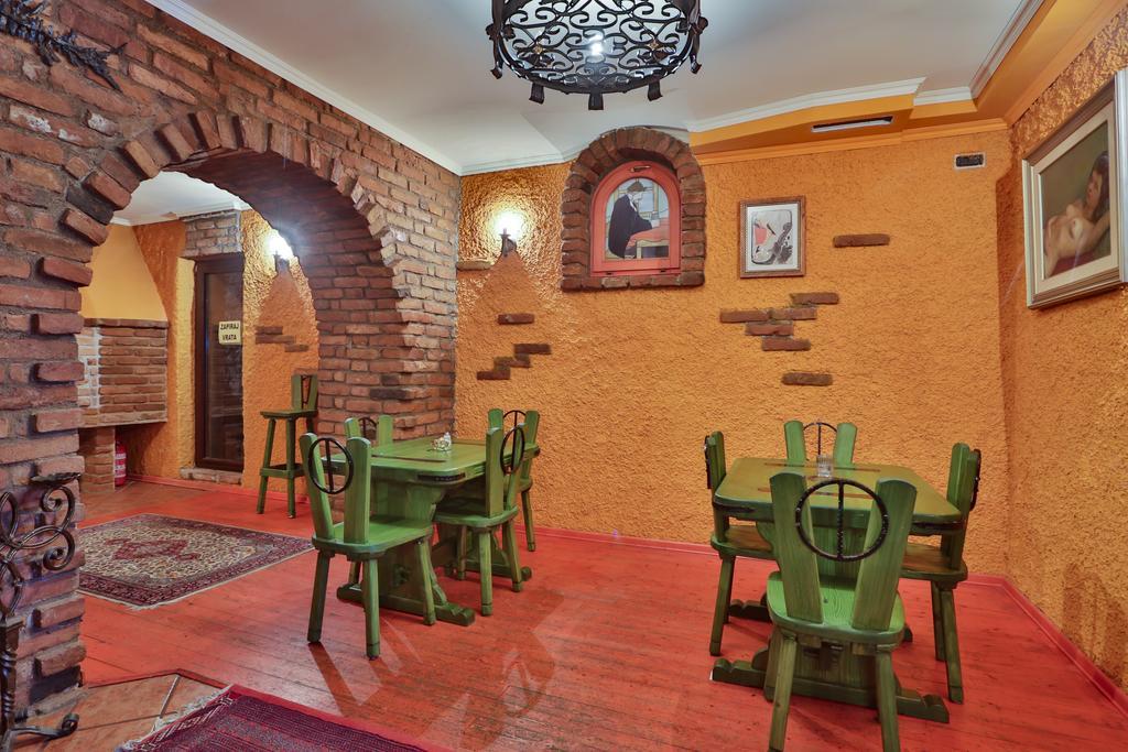 Casa Oasa -Accommodation , Pizzeria & Bar Marezige Kültér fotó
